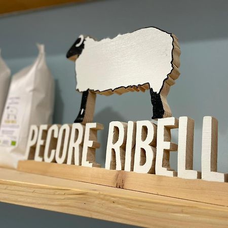 Pecore Ribelli มิรา ภายนอก รูปภาพ